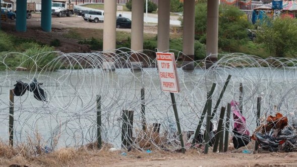 Retirarán alambrado en frontera de Texas con México