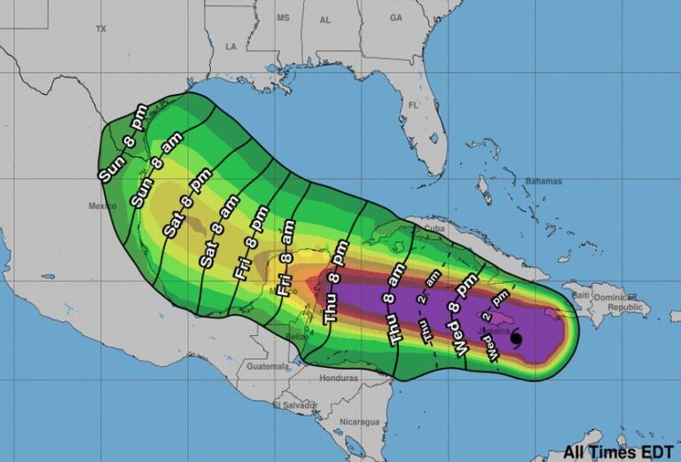 Implementan alerta Alerta Amarilla en Quintana Roo ante huracán “Beryl”