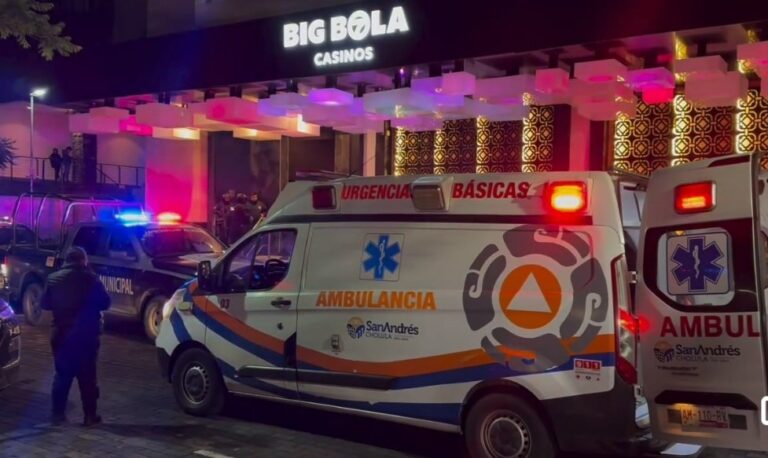 Al menos dos muertos y tres heridos tras ataque en casino de Sonata, Lomas de Angelópolis