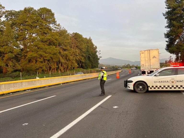 Liberan ejidatarios carril en la autopista México-Puebla tras diálogo con Segob