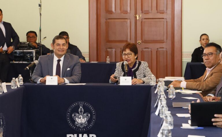 Alejandro Armenta refrenda compromiso para trabajar de forma conjunta con BUAP