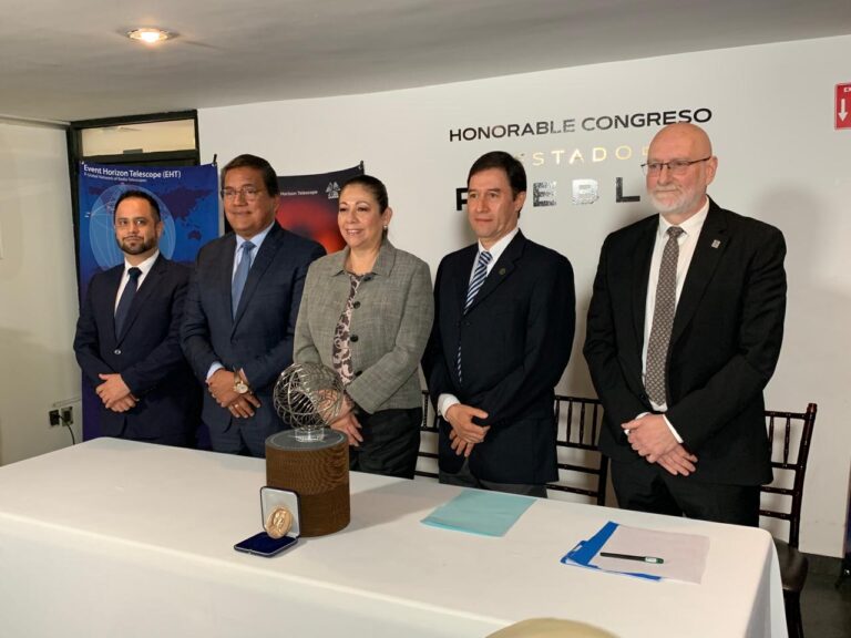 Reconoce Congreso de Puebla al equipo del Telescopio Horizonte de Eventos del INAOE