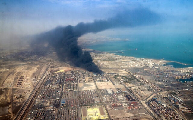 Se eleva a 40 el número de muertos por explosión en puerto de Irán
