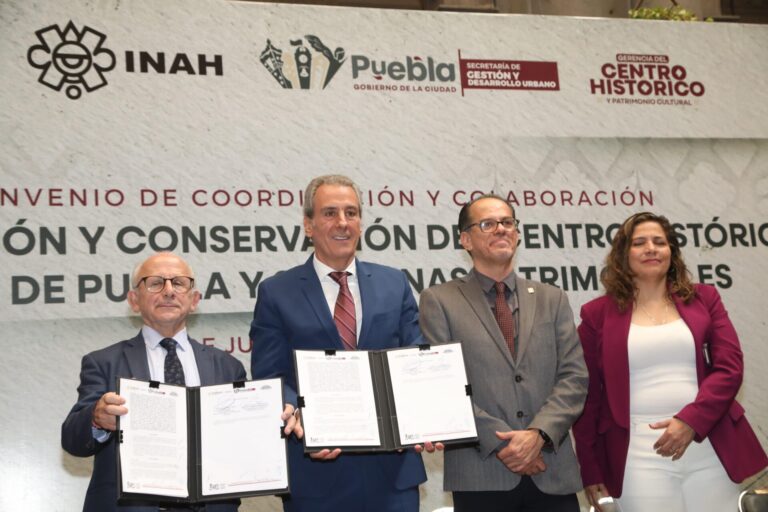 Ayuntamiento de Puebla e INAH firman convenio para conservación del Centro Histórico