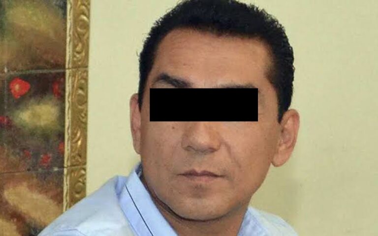 Absuelven a exalcalde de Iguala por desaparición de los 43 normalistas de Ayotzinapa