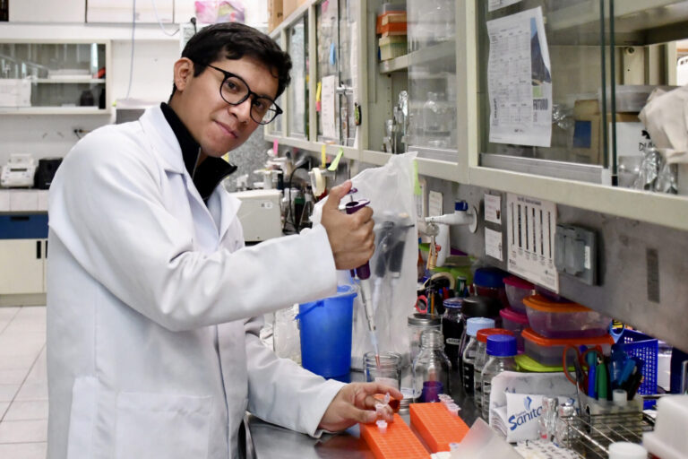 Centro de Investigaciones en Ciencias Microbiológicas BUAP consolida presencia local y nacional