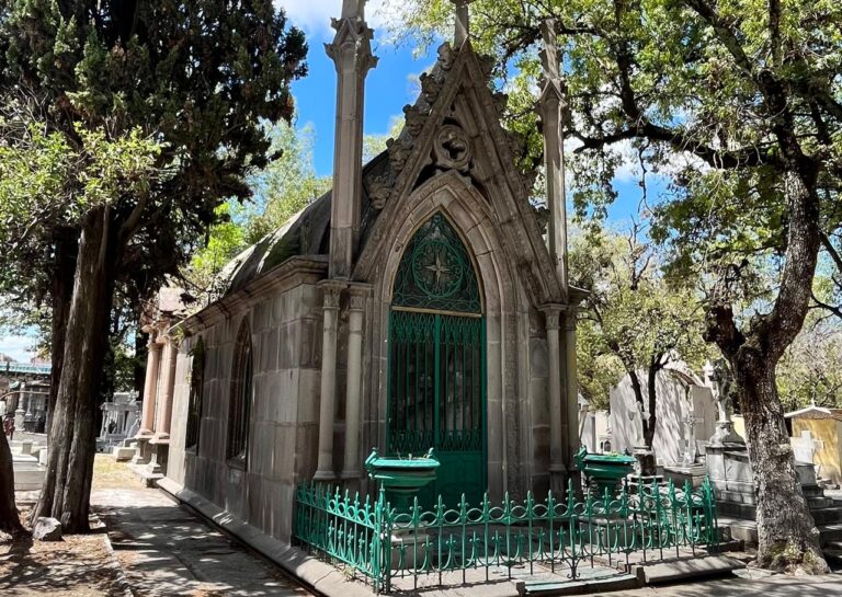 La arquitectura de la muerte. Patrimonio funerario en peligro