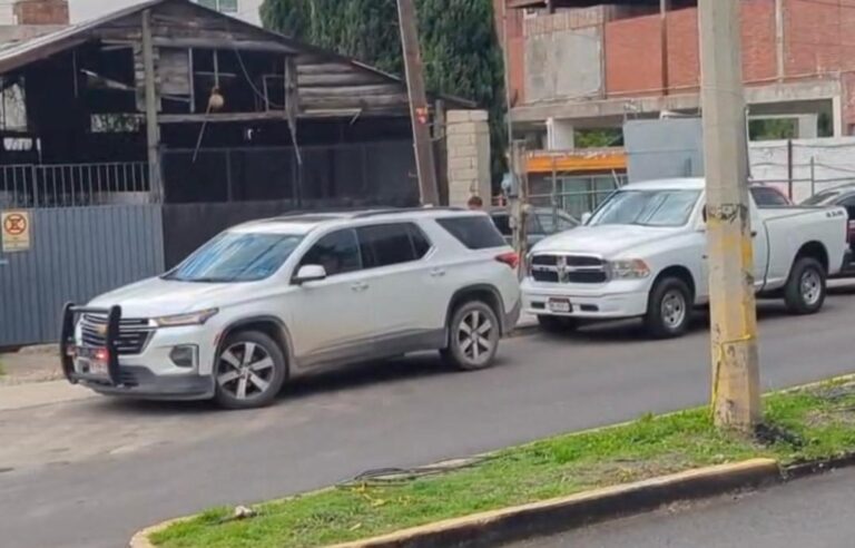 Balean a hombre en lote de autos de la Recta a Cholula; lo despojaron de 200 mil pesos