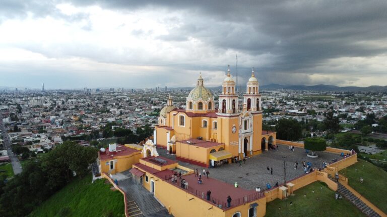 De como crear comunidad y de que un pueblo sea realmente mágico… ”.